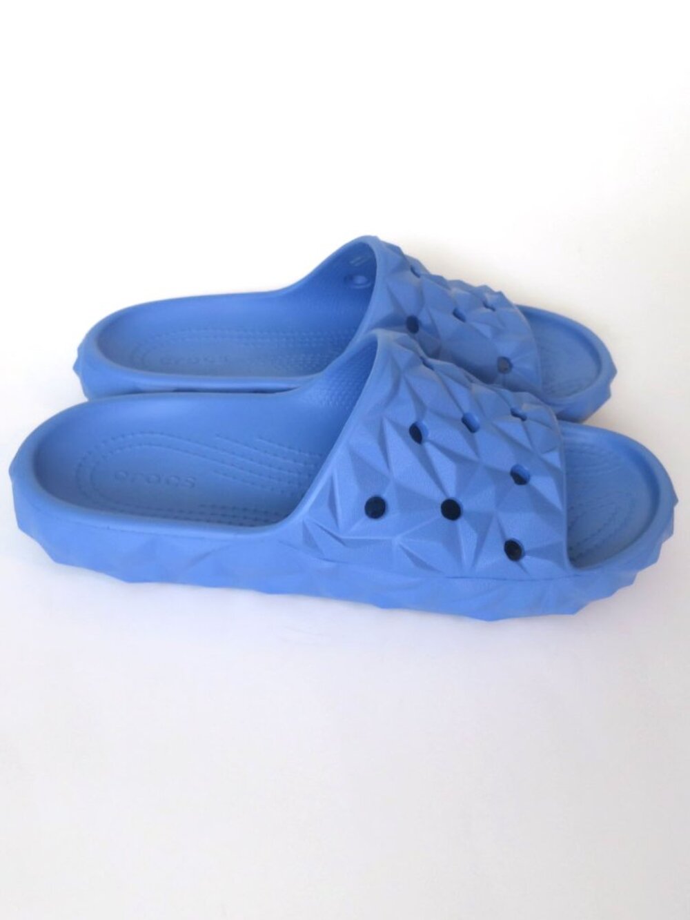 Crocs Classic Geometric Slides Size Women's 6 - Picture 3 of 7